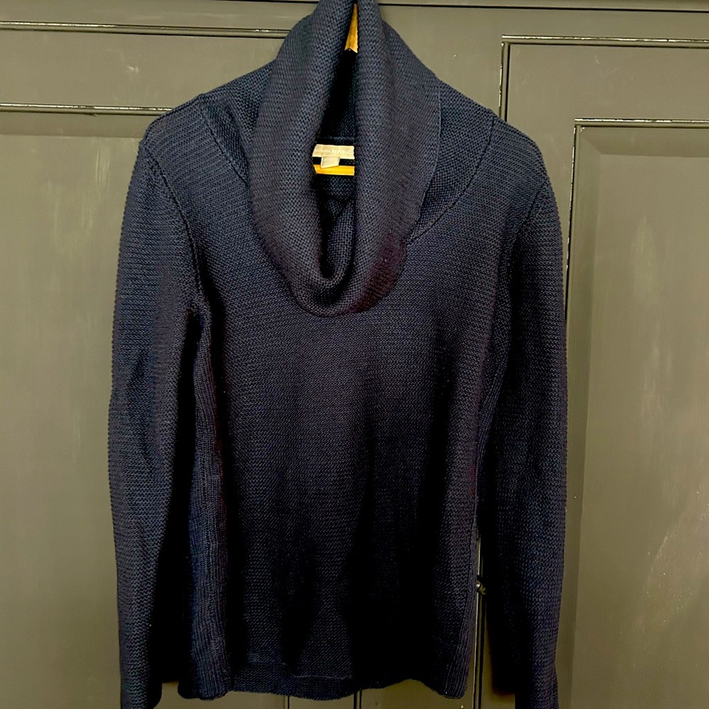 Beautiful Banana Republic Cowl neck sweater